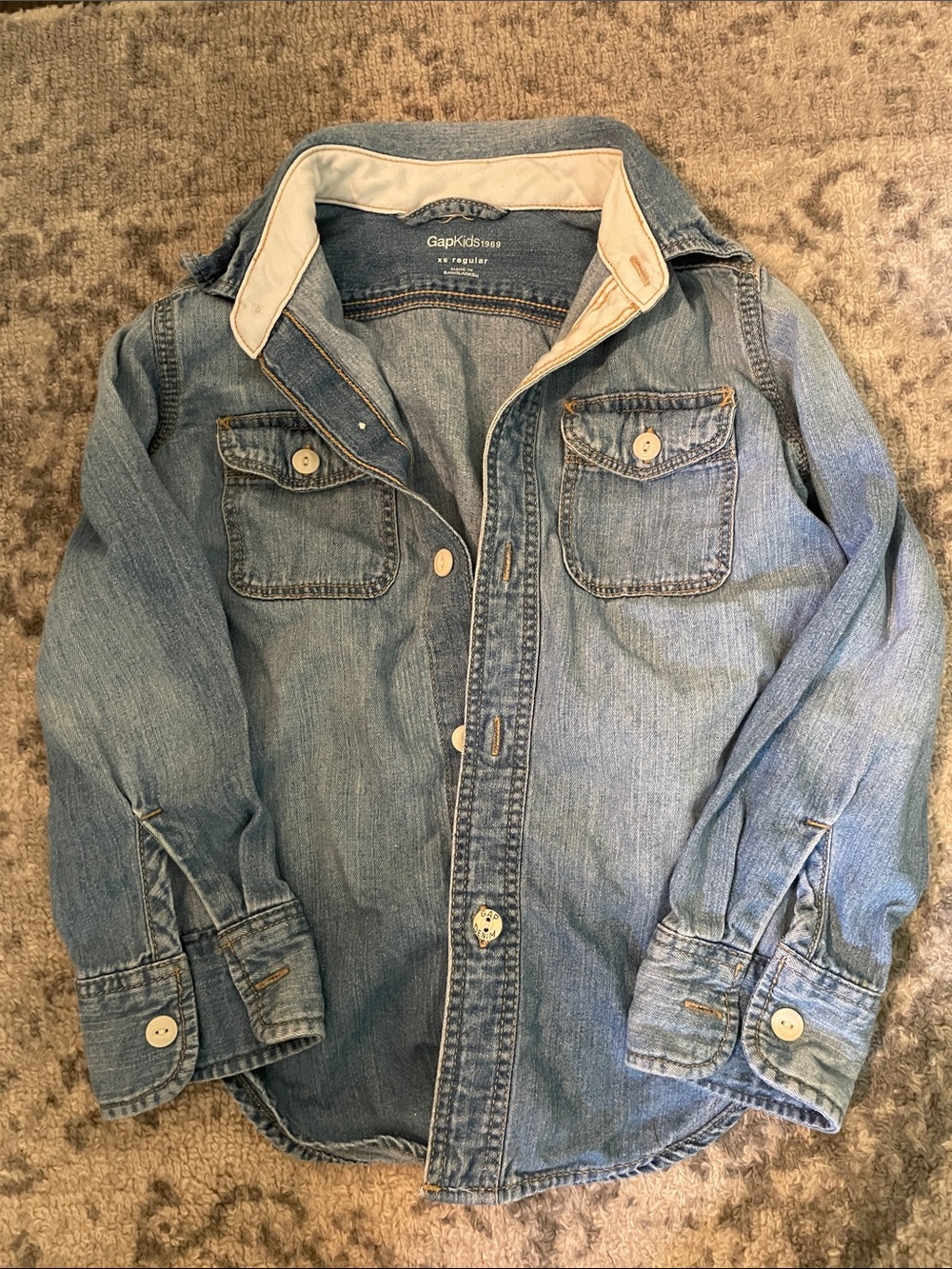 GapKids Light Wash Denim Button-Up Shirt XS